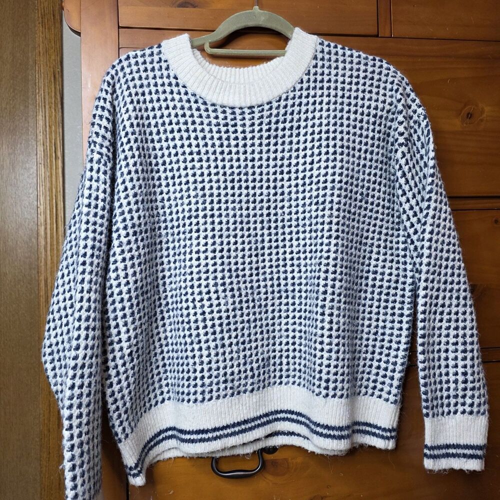 Old Navy Cream Blue Nordic Sweater Size Large Cozy Winter Cottagecore